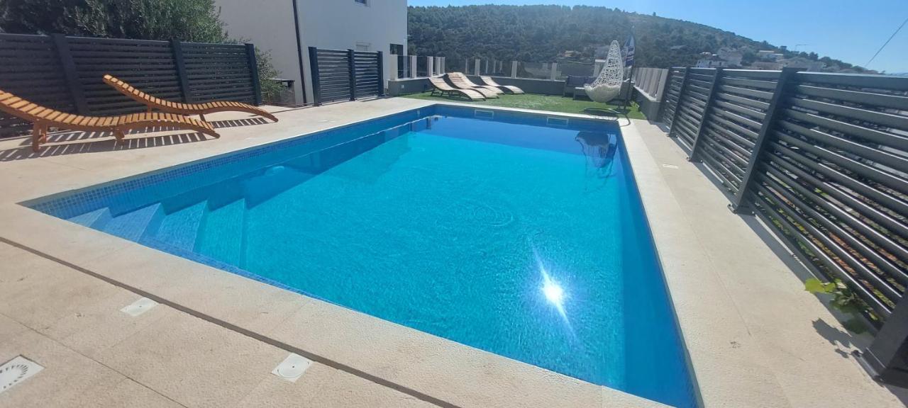 Apartmani Nikola Трогір Екстер'єр фото